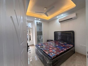 Bedroom in 2 BHK Builder Floor at Saket – for Rent