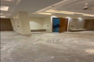 Room in 4 BHK Builder Floor at Sector 7 – for Sale