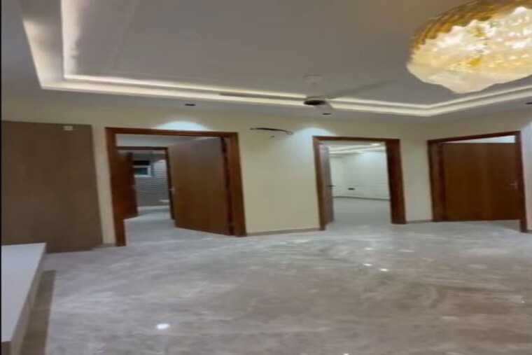 Room, sector 7 4 Bedroom 320 Sq.Yd. Builder Floor In Sector 7 Gurgaon 10203794