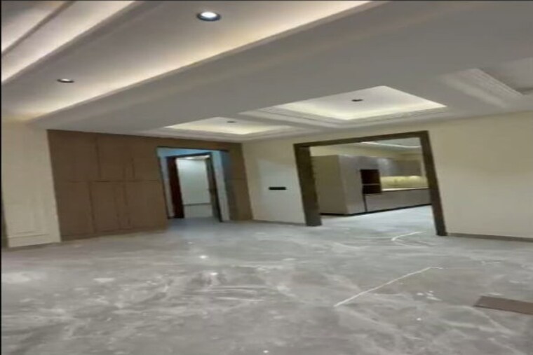 Room, sector 7 4 Bedroom 320 Sq.Yd. Builder Floor In Sector 7 Gurgaon 10203794