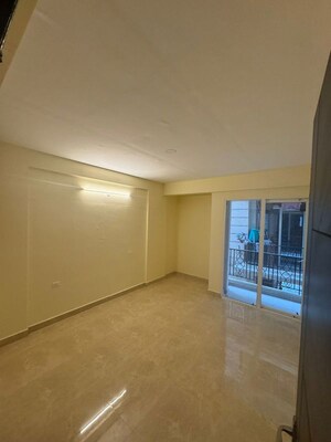 Room in 3 BHK Builder Floor at Signature Global Park, Sohna Sector 36 – for Sale