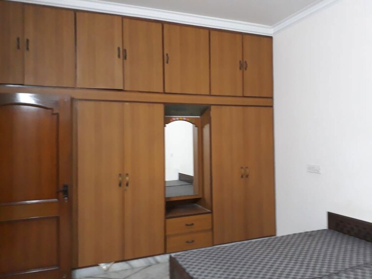 undefined, sector 38 3 Bedroom 605 Sq.Yd. Independent House In Sector 38 Chandigarh 10206068