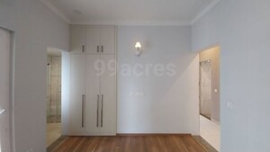 Room in 3.5 BHK Apartment at Central Park Flower Valley, Sohna Sector 33 – for Sale