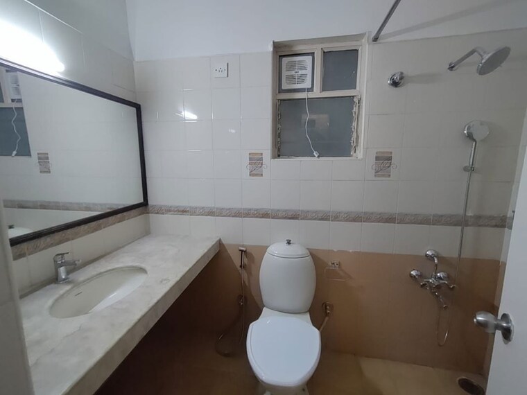 Bathroom, ncc-nagarjuna-greenwoods 3 Bedroom 2000 Sq.Ft. Apartment In Marathahalli Bangalore 10206106