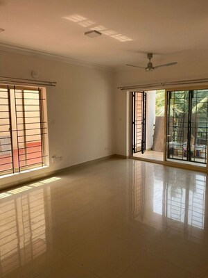 Room in 3 BHK Apartment at NCC Nagarjuna Greenwoods, Marathahalli – for Rent