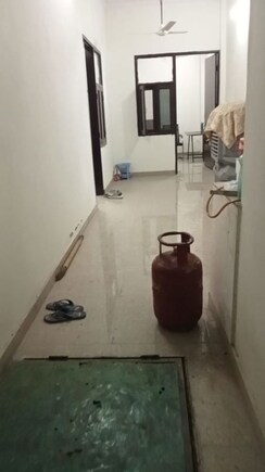 2 BHK + Extra Room Builder Floor For Rent in Sant Nagar