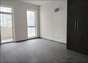 Room in 2 BHK Apartment at Ireo The Corridors, Sector 67a – for Rent