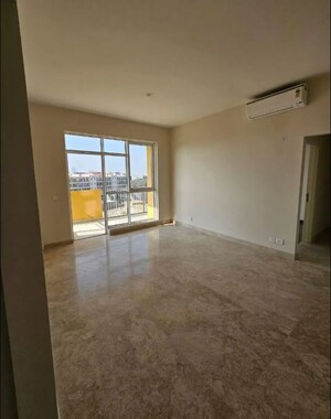 Room in 3 BHK Apartment at Ireo The Corridors, Sector 67a – for Rent