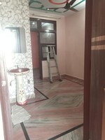 1.5 BHK + Extra Room 450 Sq.Ft. Builder Floor in Sant Nagar