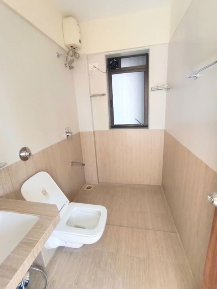 Bathroom, bdl-hresa 2 Bedroom 750 Sq.Ft. Apartment In Chembur Mumbai 10206149