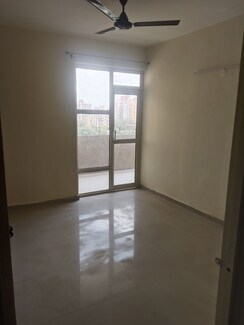 2 BHK Apartment For Rent in Pyramid Urban Homes 2