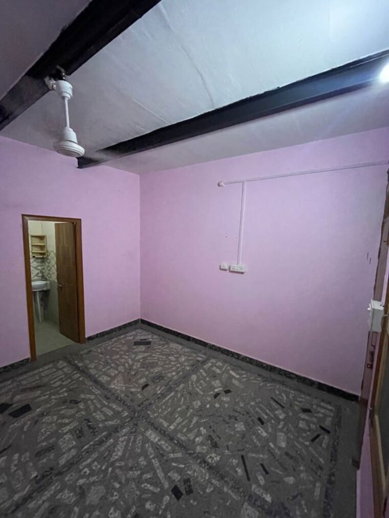 Room, basai village 2 Bedroom 1100 Sq.Ft. Builder Floor In Basai Village Gurgaon 10206132