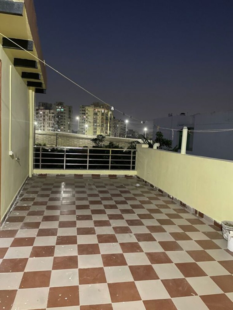 Balcony, basai village 2 Bedroom 1100 Sq.Ft. Builder Floor In Basai Village Gurgaon 10206132