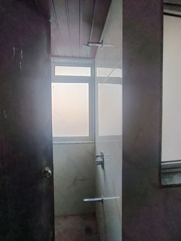 Bathroom, mahim west 3 Bedroom 1400 Sq.Ft. Apartment In Mahim West Mumbai 10206177