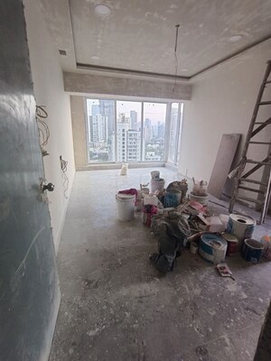 Parking in 3 BHK Apartment at Mahim West – for Rent