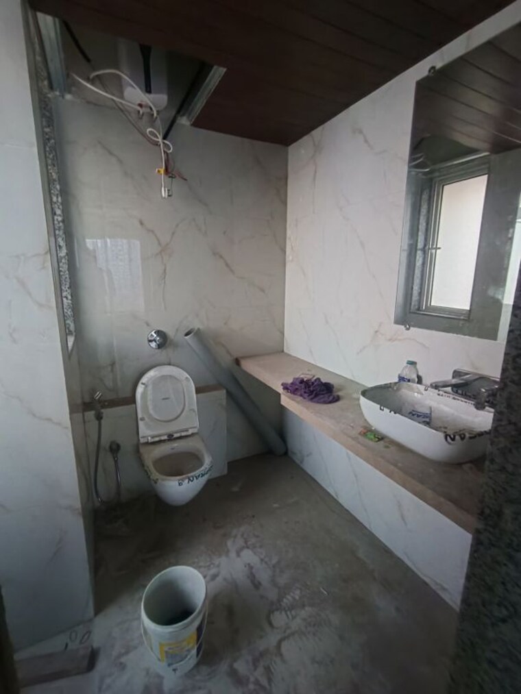Bathroom, mahim west 3 Bedroom 1400 Sq.Ft. Apartment In Mahim West Mumbai 10206177