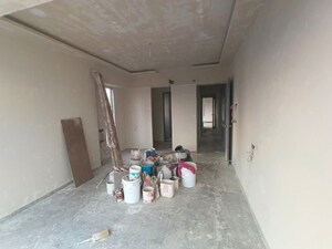 Parking in 3 BHK Apartment at Mahim West – for Rent