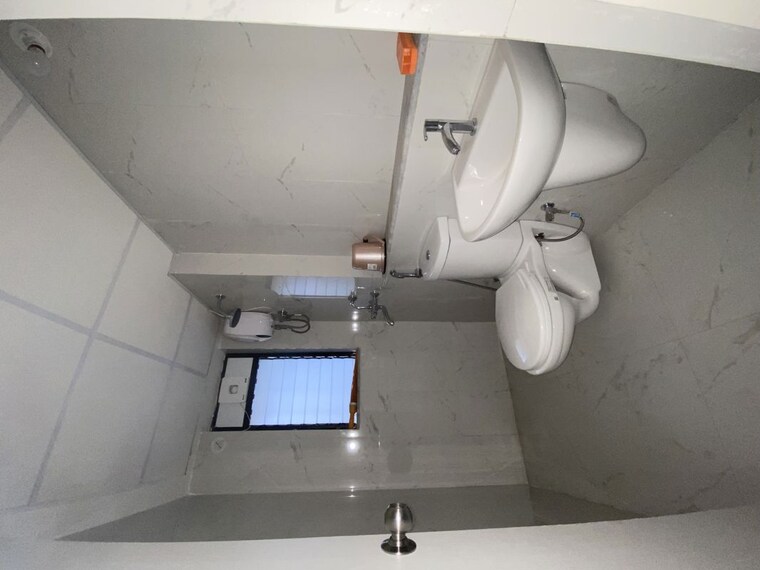 Bathroom, runwal-gardens-phase-2 1 Bedroom 437 Sq.Ft. Apartment In Dombivli East Thane 10206161