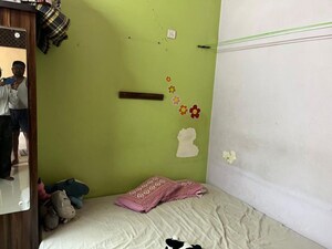 Room in 1 BHK Apartment at New Sahyadri CHS, Sanpada – for Rent