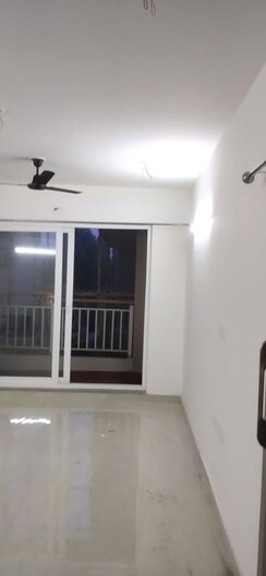 3.5 BHK + Servant Room Apartment For Sale in Omaxe R2