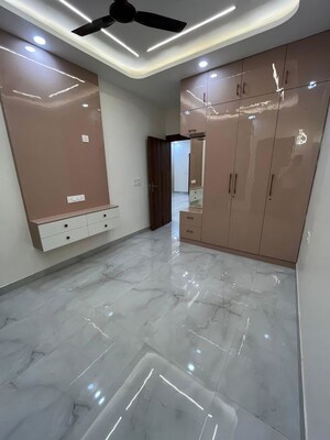 Room in 2.5 BHK Builder Floor at Ip Extension – for Sale