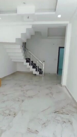 Room in 4 BHK Villa at Sector 10 Greater Noida – for Sale