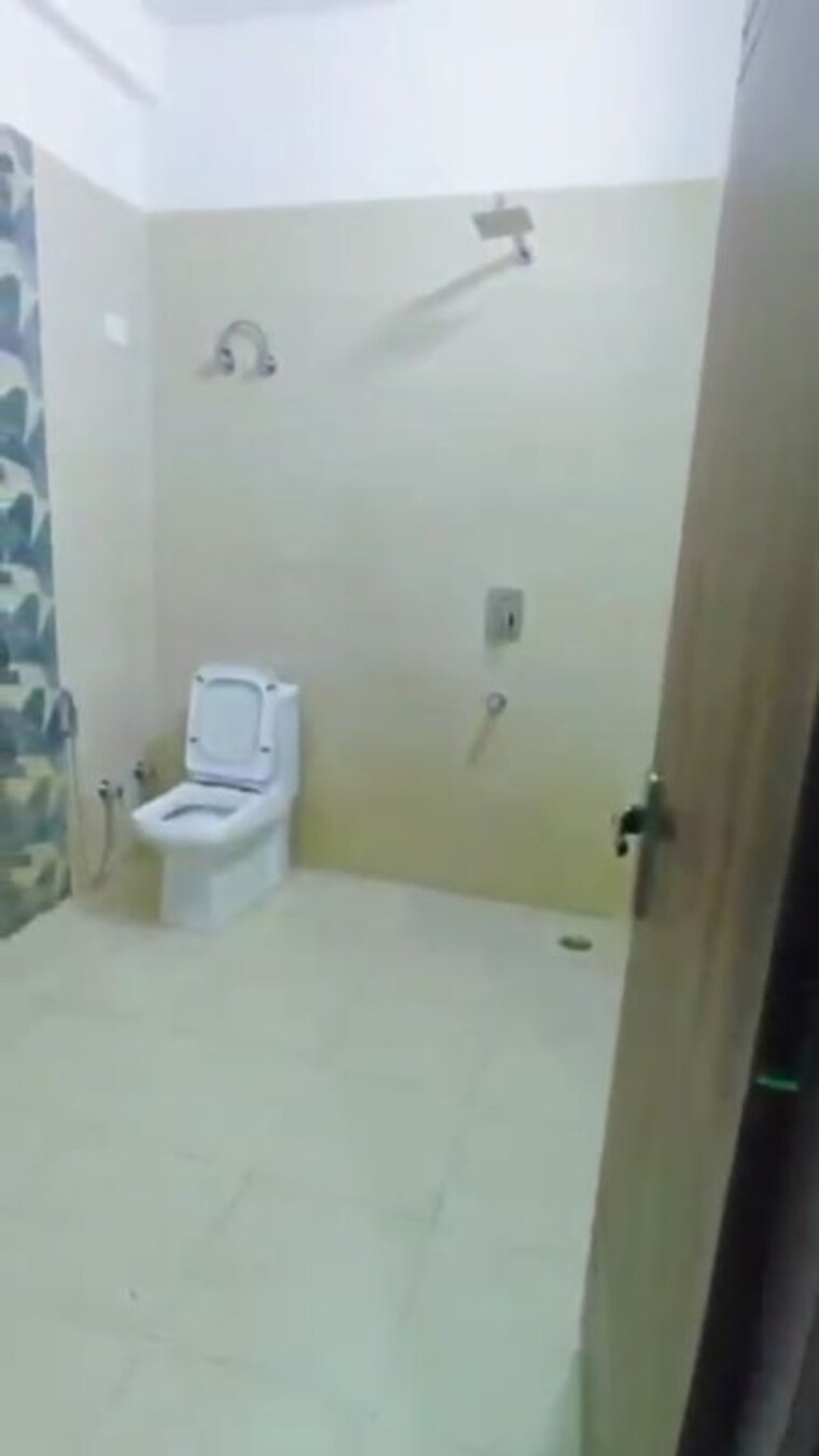 Bathroom, sector 10 greater noida 4 Bedroom 2000 Sq.Ft. Villa In Sector 10 Greater Noida Greater Noida 10206252