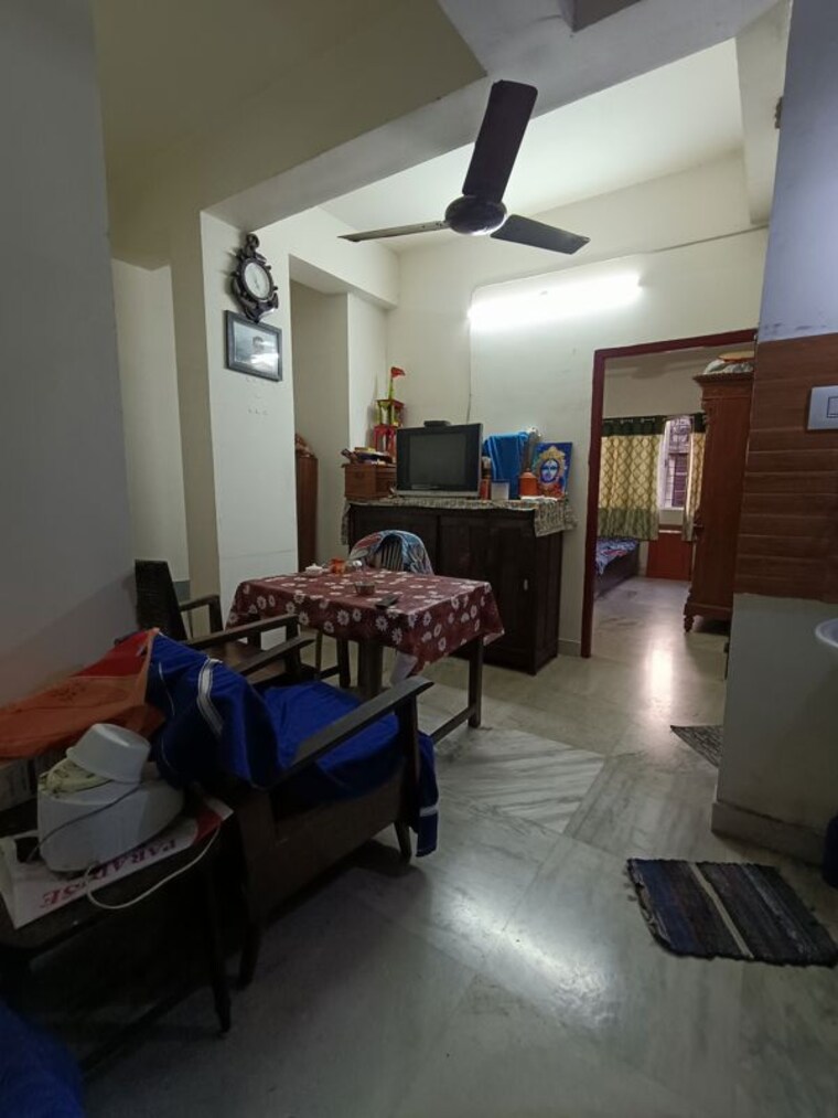 Living Room, lake town 3 Bedroom 1050 Sq.Ft. Apartment In Lake Town Kolkata 9329010