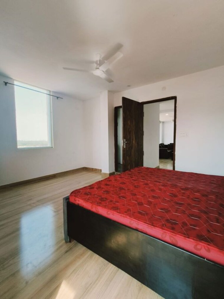 Bedroom, freedom fighters enclave 2 Bedroom 1000 Sq.Ft. Apartment In Freedom Fighters Enclave Delhi 10206271