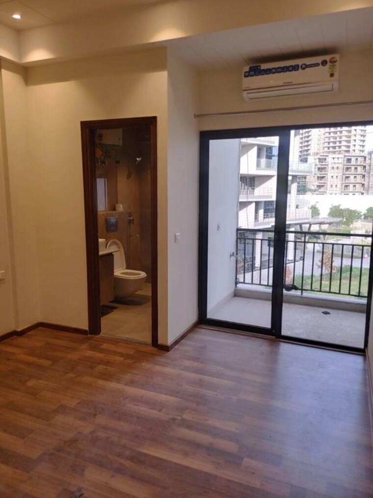 Room, suncity-vatsal-valley 3 Bedroom 1430 Sq.Ft. Apartment In Gwal Pahari Gurgaon 10206194