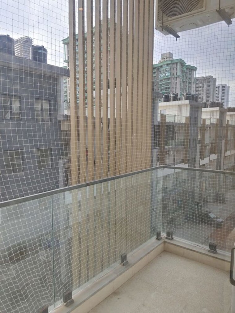 Balcony, suncity-vatsal-valley 3 Bedroom 1430 Sq.Ft. Apartment In Gwal Pahari Gurgaon 10206194