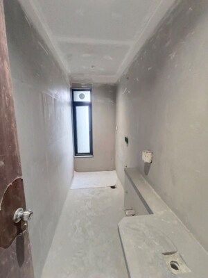  3 BHK Apartment at Sandu Vasudeo Bhuvan, Chembur – for Rent