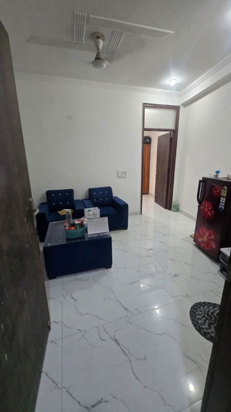 Team Area, freedom fighters enclave 1 Bedroom 350 Sq.Ft. Apartment In Freedom Fighters Enclave Delhi 10206282