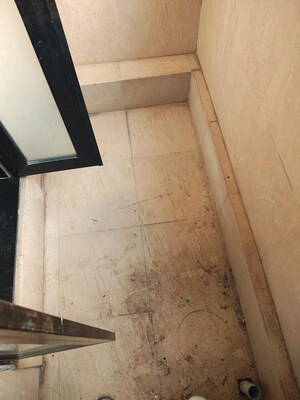 Staircase in 1 BHK Apartment at K Raheja Raheja Residency, Malad East – for Rent