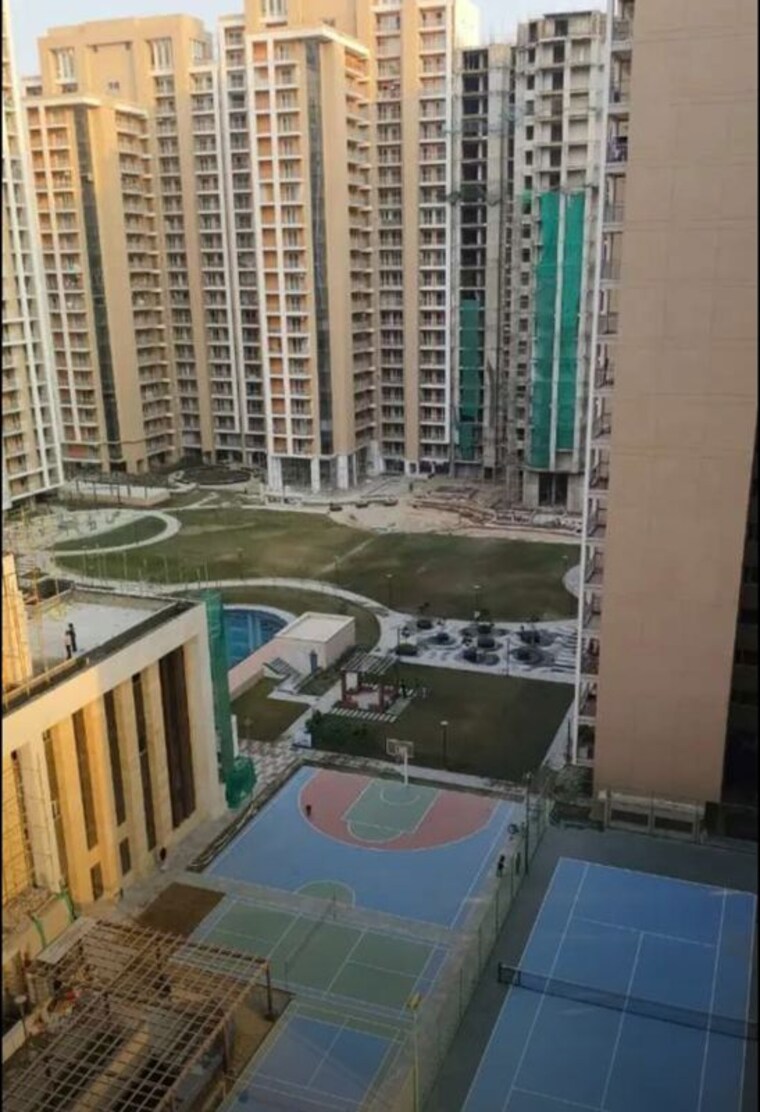 Balcony, omaxe-r2 3 Bedroom 1550 Sq.Ft. Apartment In Gomti Nagar Lucknow 10206293