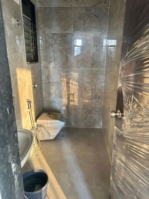 Bathroom in 1 BHK Apartment at Shraddha Pinnacle, Vikhroli East – for Rent