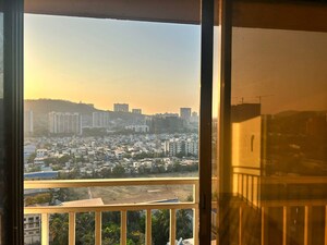 Swimming Pool in 1 BHK Apartment at Shraddha Pinnacle, Vikhroli East – for Rent