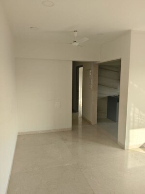 1.5 BHK Apartment For Rent in Vile Parle West