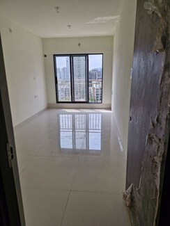 2 BHK Apartment For Rent in UK Iridium