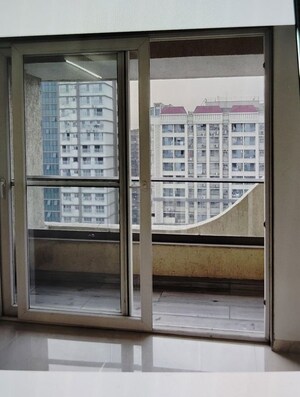 Room in 1 BHK Apartment at Shraddha Vertica, Vikhroli East – for Rent