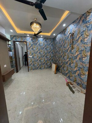 Parking in 2 BHK Builder Floor at Dwarka Mor – for Rent
