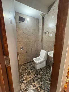 2 BHK Builder Floor For Rent in Dwarka Mor