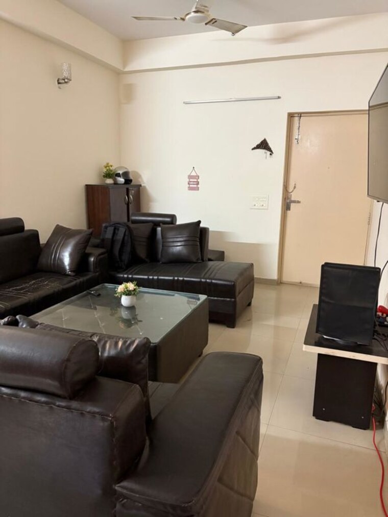 Master Bedroom, ss-mayfield-gardens 3 Bedroom 1550 Sq.Ft. Apartment In Sector 51 Gurgaon 10206324