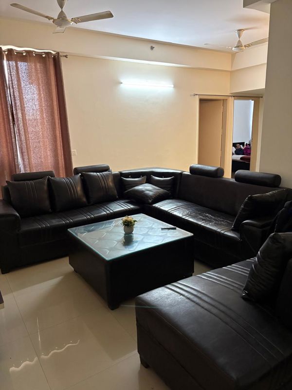 3 BHK + Extra Room Apartment For Rent in SS Mayfield Gardens