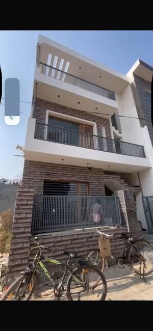 4 BHK Independent House For Sale in Alaknanda Maxxus Eden Estate, Ghazipur