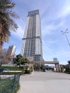 4 BHK + Pooja Room,Servant Room Apartment For Rent in M3M Latitude