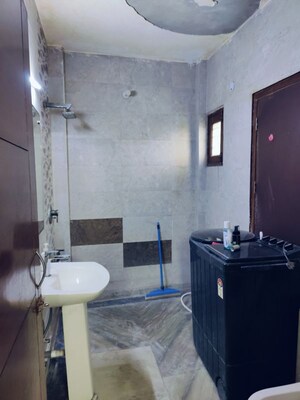 Bathroom in 1 BHK Builder Floor at RWA Apartments Sector 52, Sector 52 – for Rent