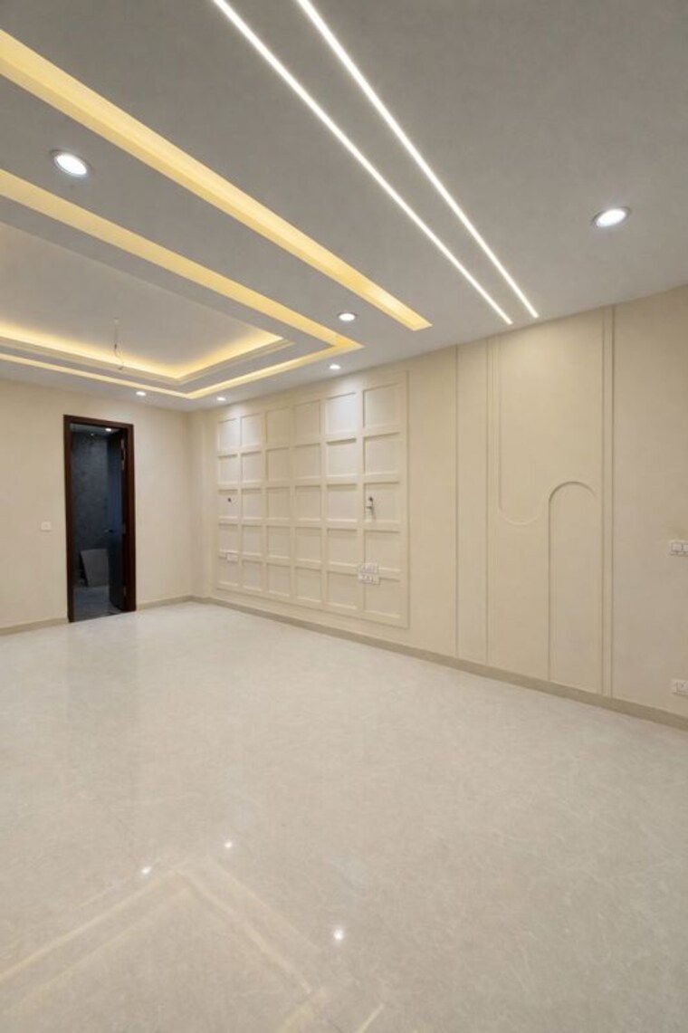 Room, uppal-southend 4 Bedroom 311 Sq.Yd. Builder Floor In Sector 49 Gurgaon 10206370