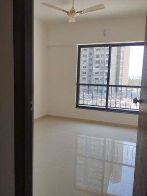 Room in 2 BHK Apartment at Shapoorji Pallonji Joyville Hadapsar Annexe, Hadapsar – for Rent