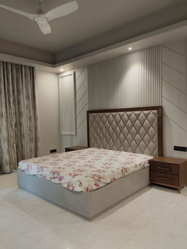 Bedroom, sushant lok i 4 Bedroom 418 Sq.Yd. Builder Floor In Sushant Lok I Gurgaon 10206390